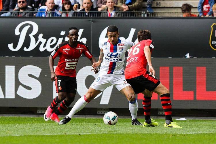 爱游戏入口关于今夜广东宏远备战荷甲；防线松动细节曝光；悬念犹存；临场指挥获称赞的信息