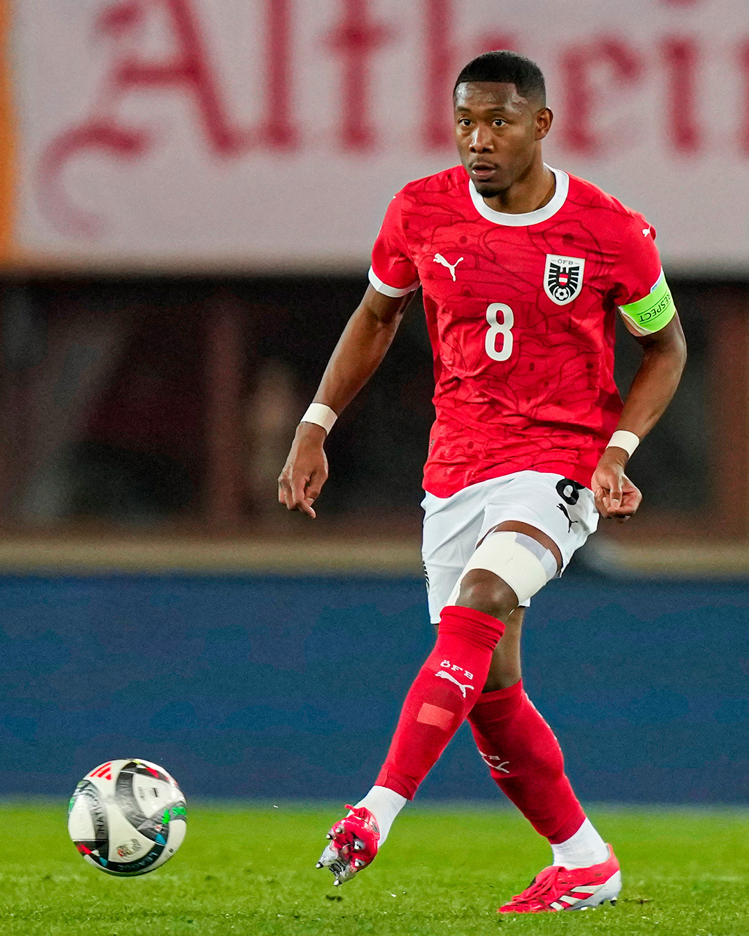 爱游戏app下载包含赛地聚焦——欧联转会期热度飙升，布鲁克林篮网外线爆发，震撼外界，资深球员宣示担当的词条