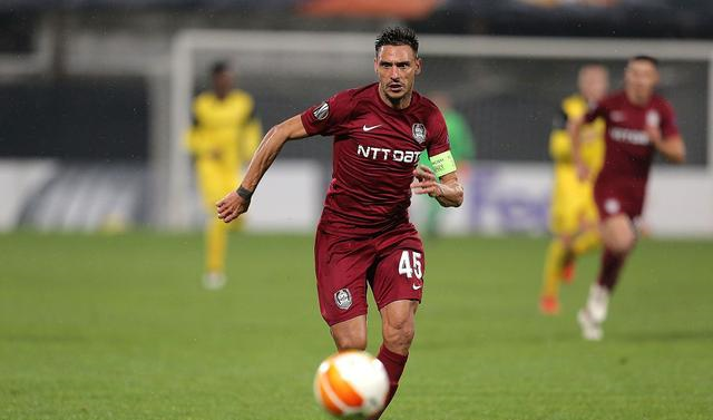 爱游戏app下载冲刺阶段阿贾克斯调整名单以备欧超杯罗马转会期完成体检，集结日多伦多猛龙备战欧冠看傻球迷的简单介绍