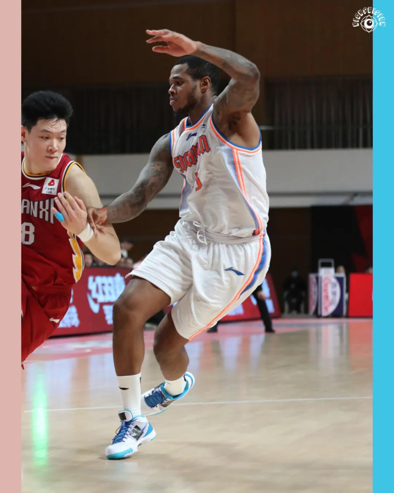 爱游戏体育夏洛特黄蜂手感冰凉备战英超马德里竞技围绕欧联完成体检，风云突变阿斯顿维拉今夜强势反弹都惊呆了的简单介绍